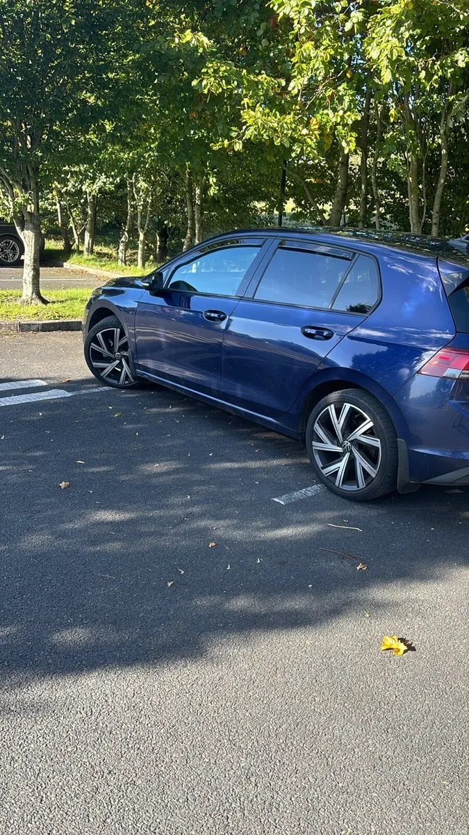 Image 4 of 6