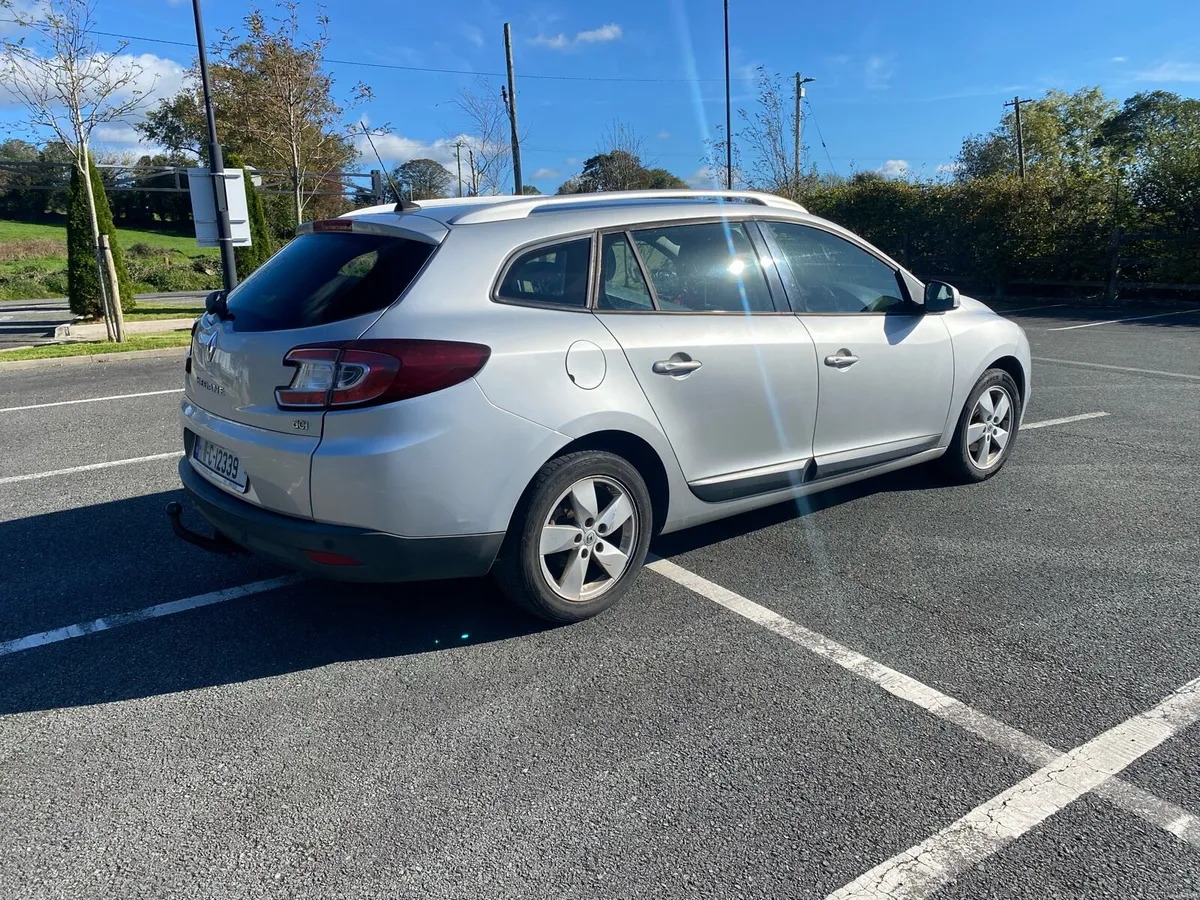 Image 4 of 6