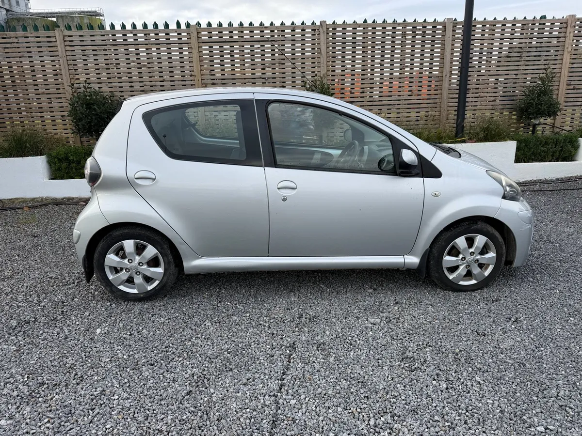 Image 2 of 10