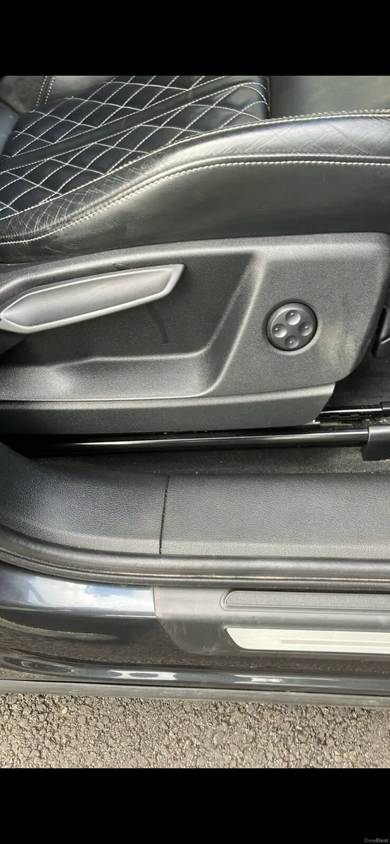Image 4 of 9