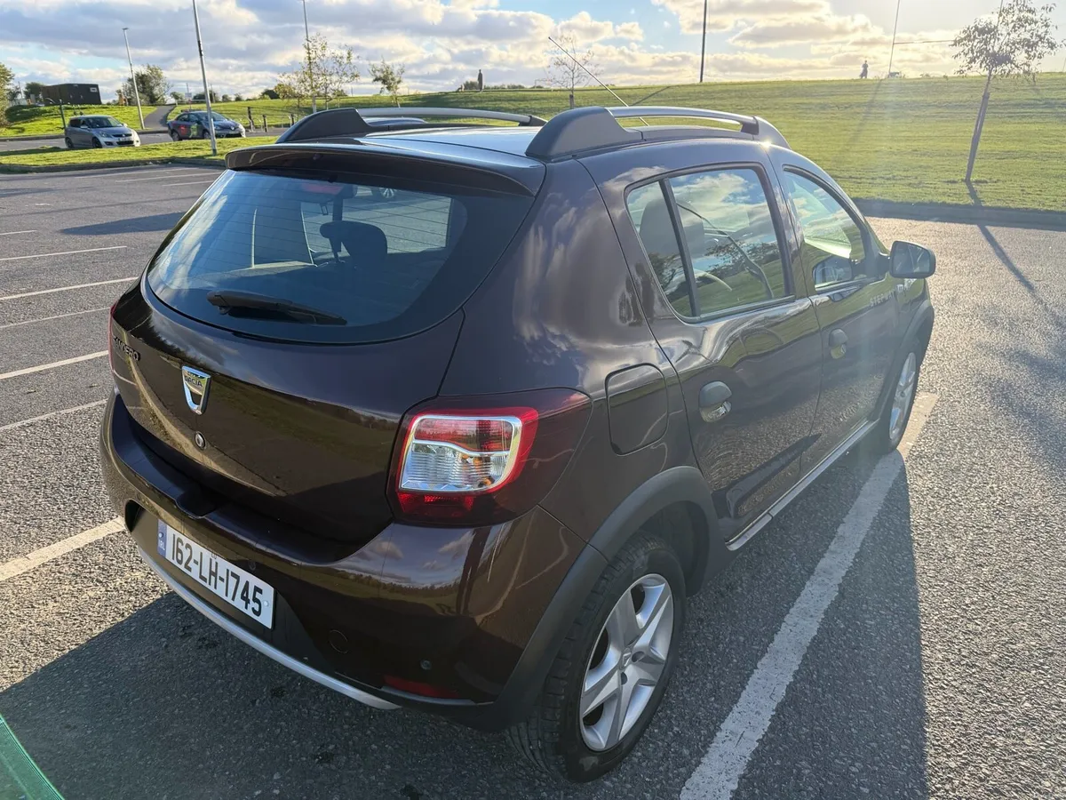 Image 4 of 6