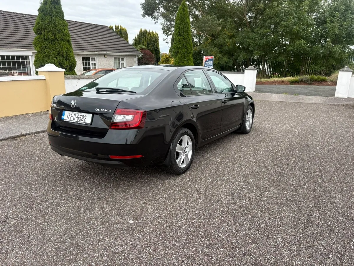 Image 4 of 7