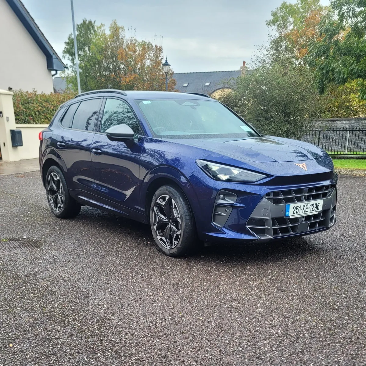 Image 2 of 10