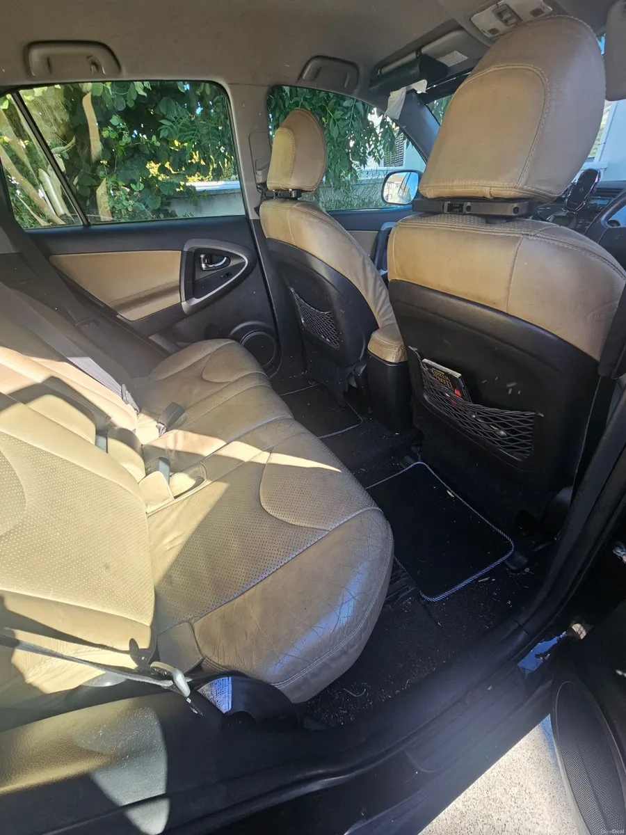 Image 2 of 10