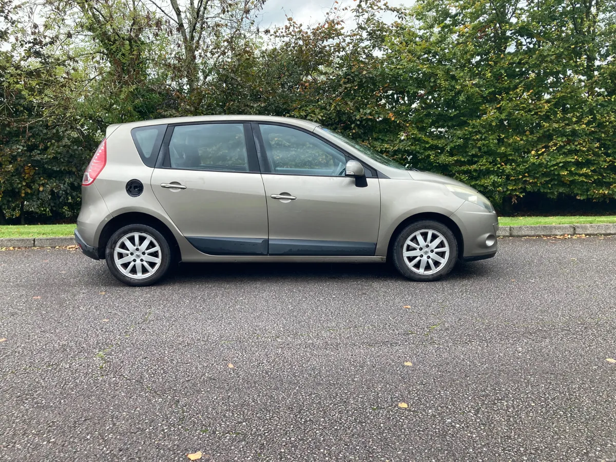 Image 2 of 6