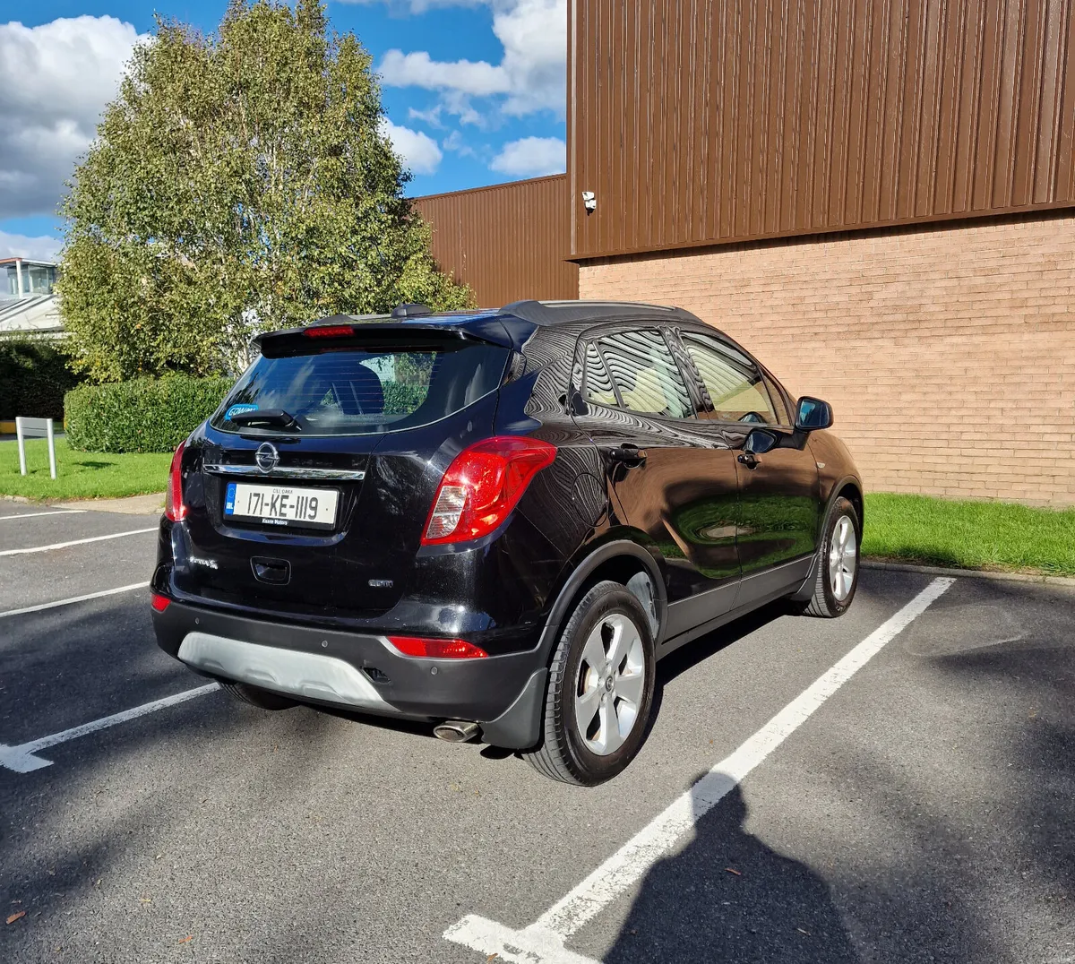 Image 4 of 11