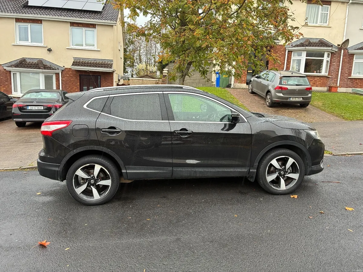Image 4 of 10