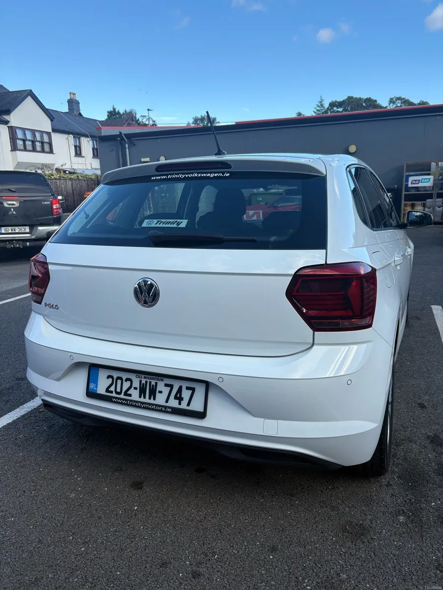 Image 4 of 11