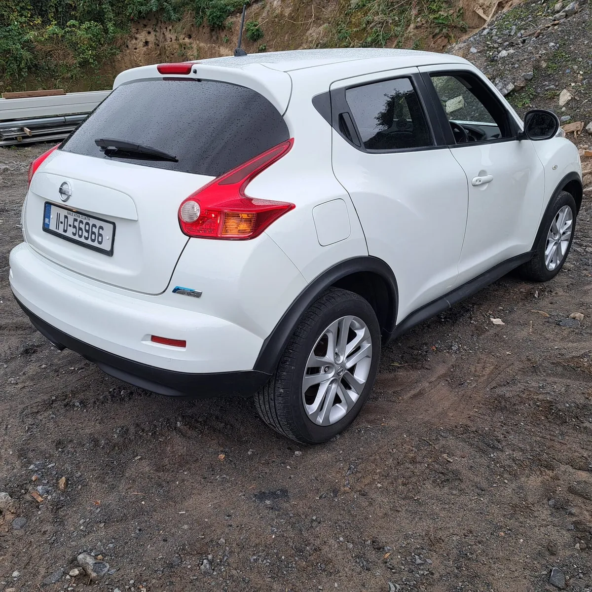 Image 2 of 10