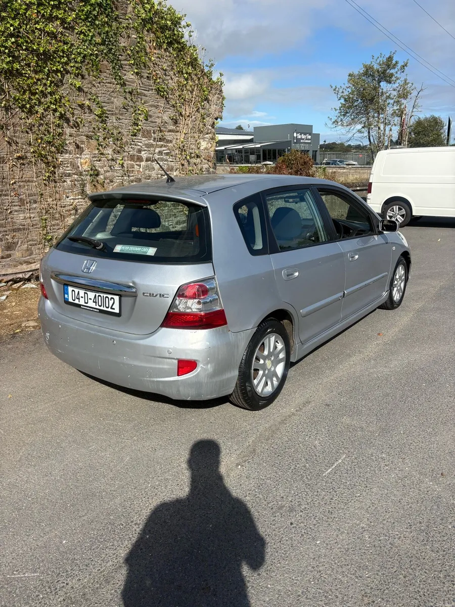 Image 4 of 7