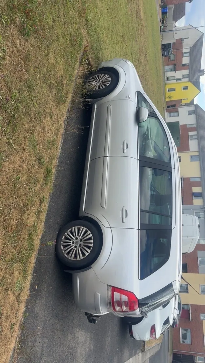 Image 2 of 11