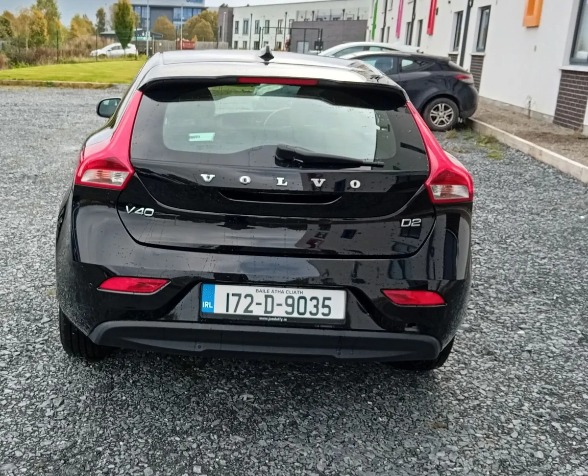 Image 4 of 19