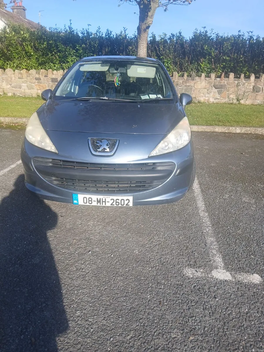 Image 2 of 6