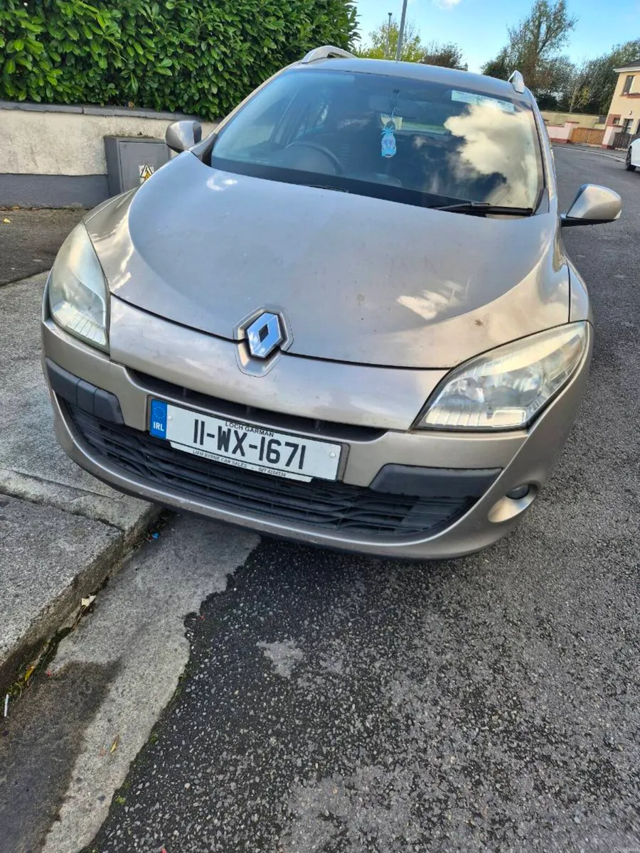 Image 2 of 10