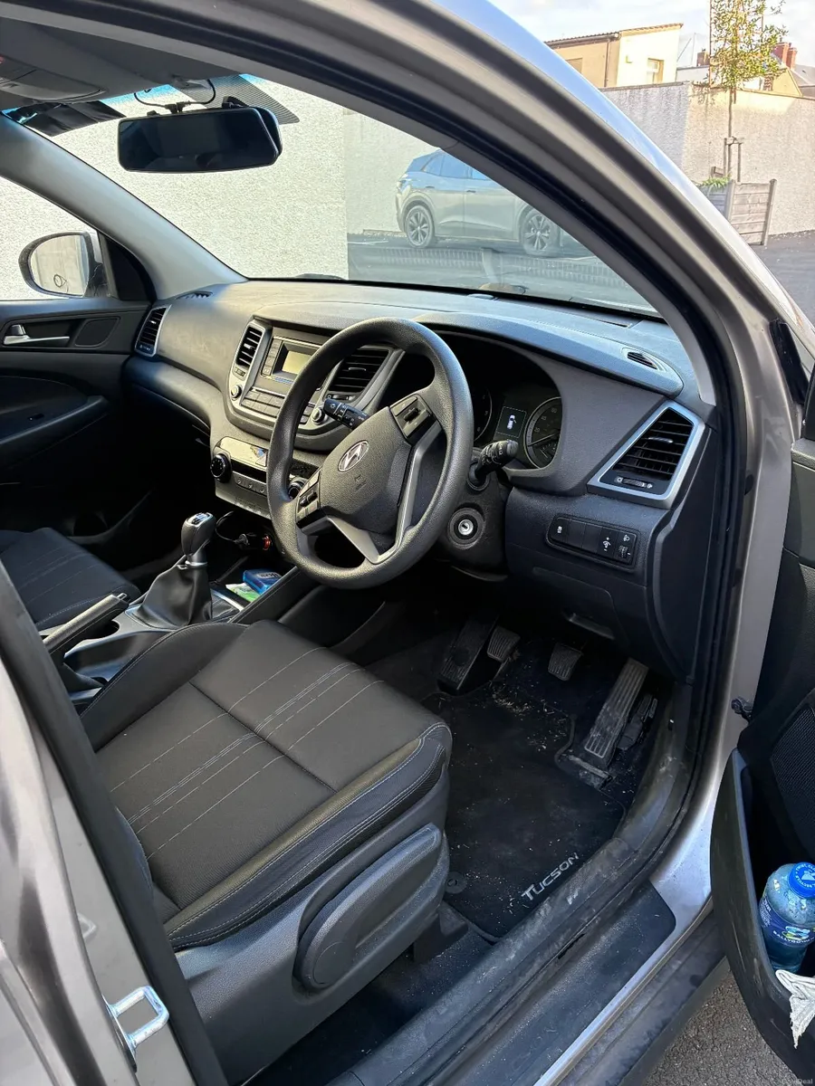 Image 3 of 6
