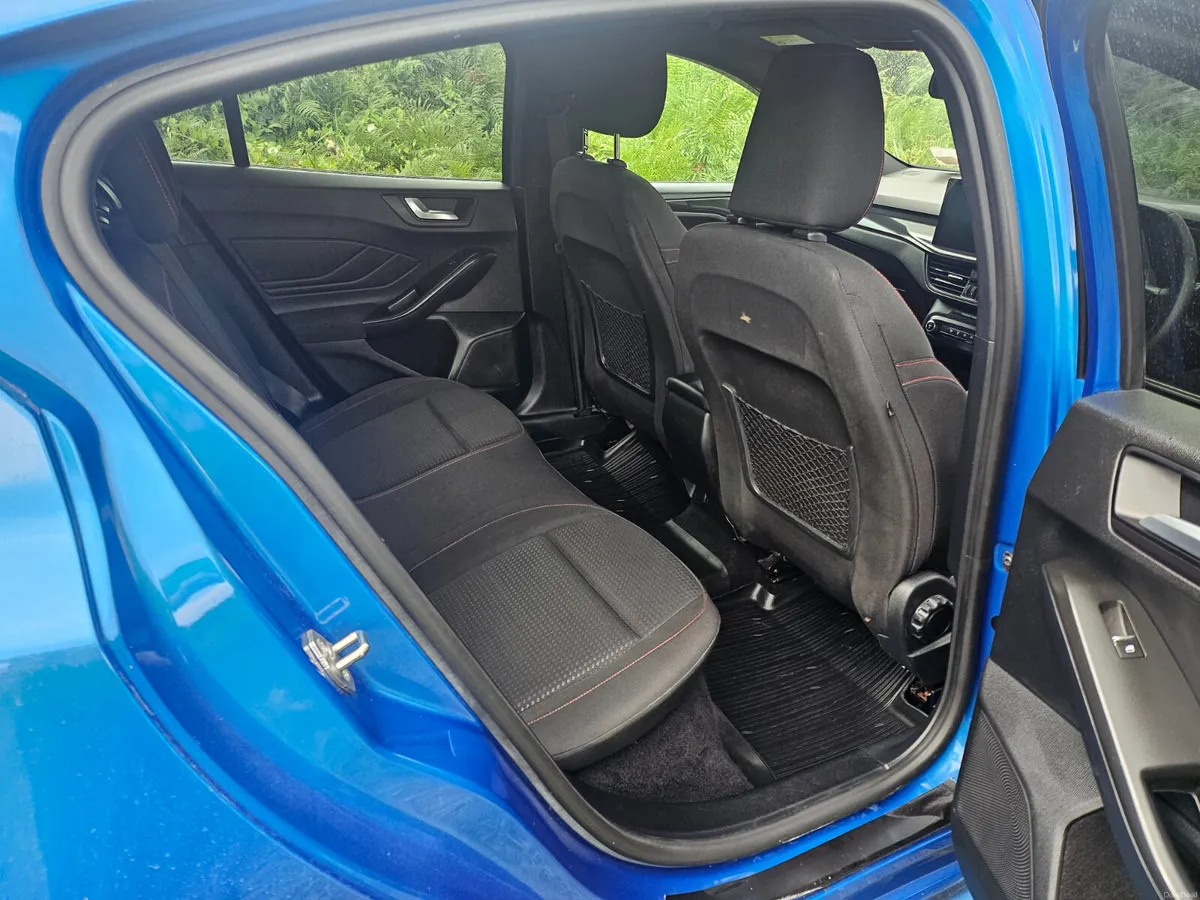 Image 4 of 7