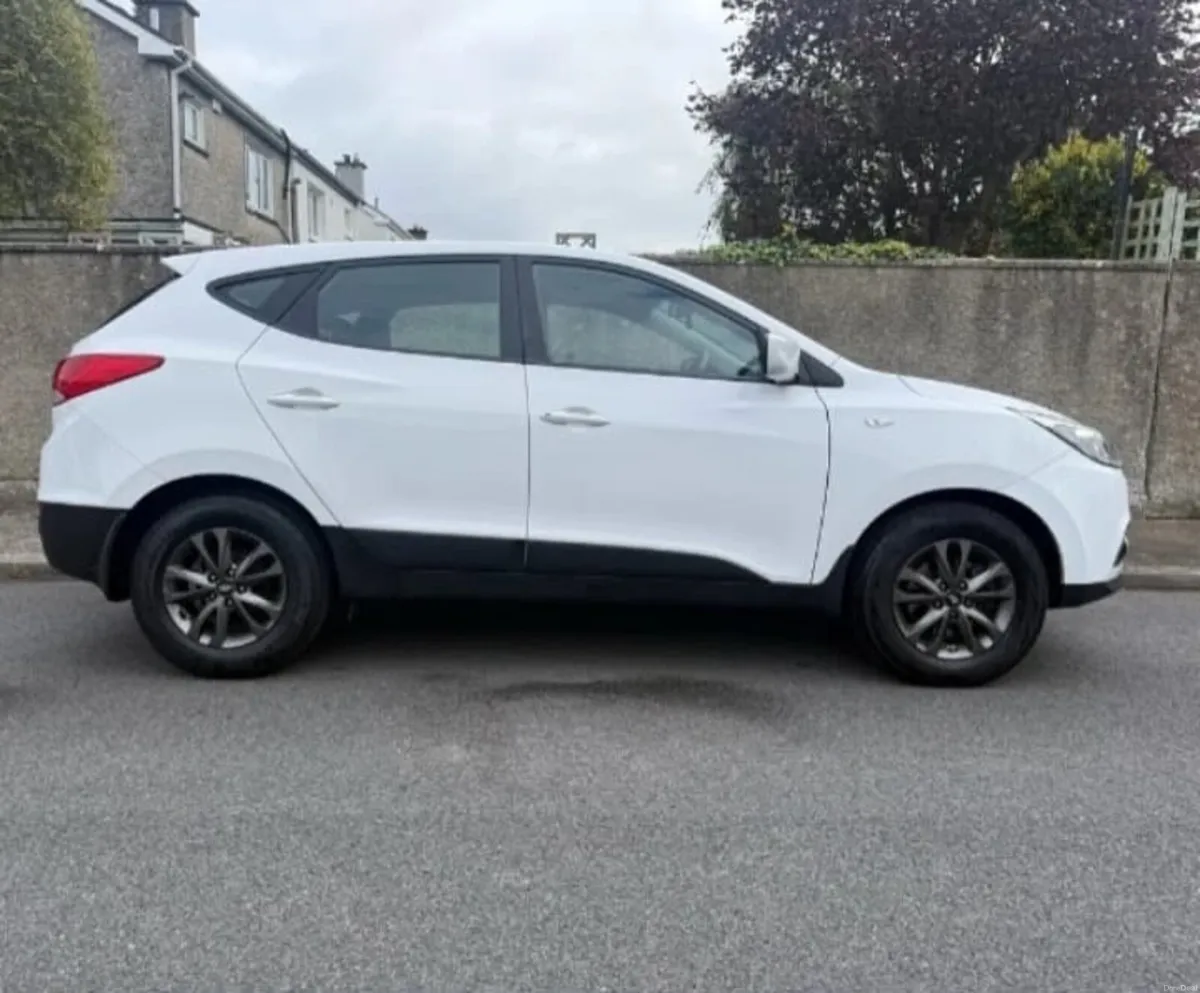 Image 2 of 10