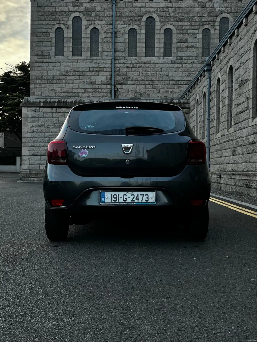 Image 4 of 10