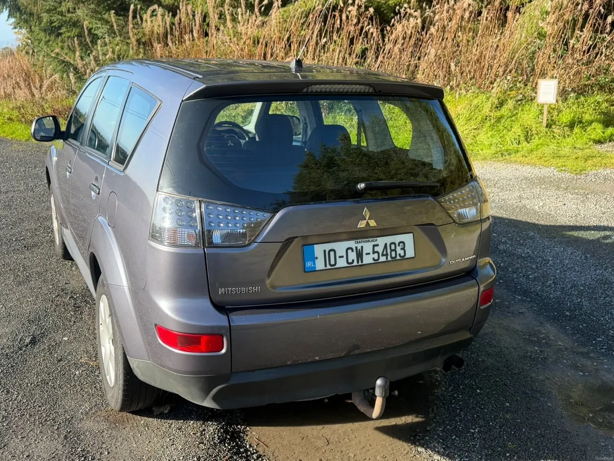 Image 2 of 10