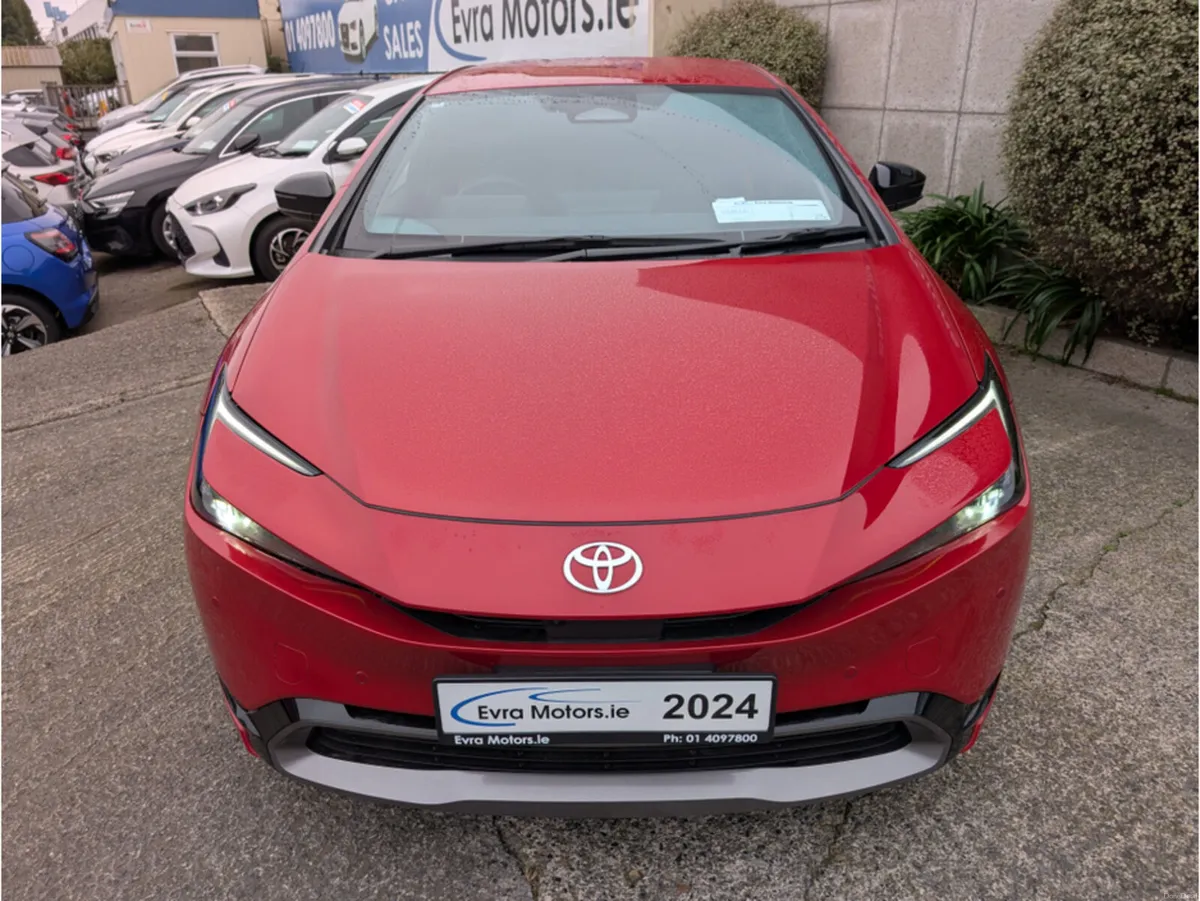 Image 2 of 28