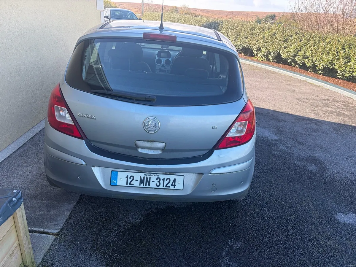Image 2 of 7