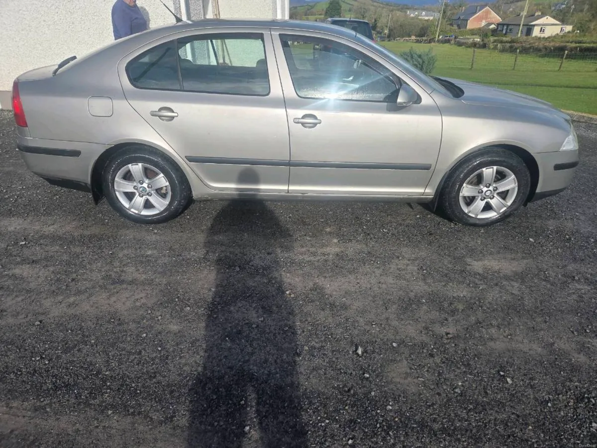 Image 2 of 6