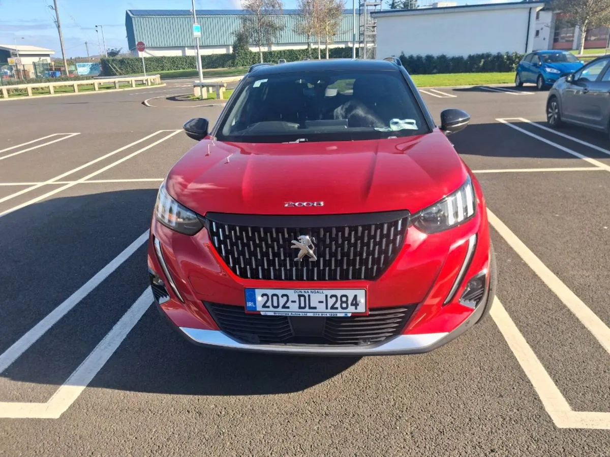 Image 2 of 8