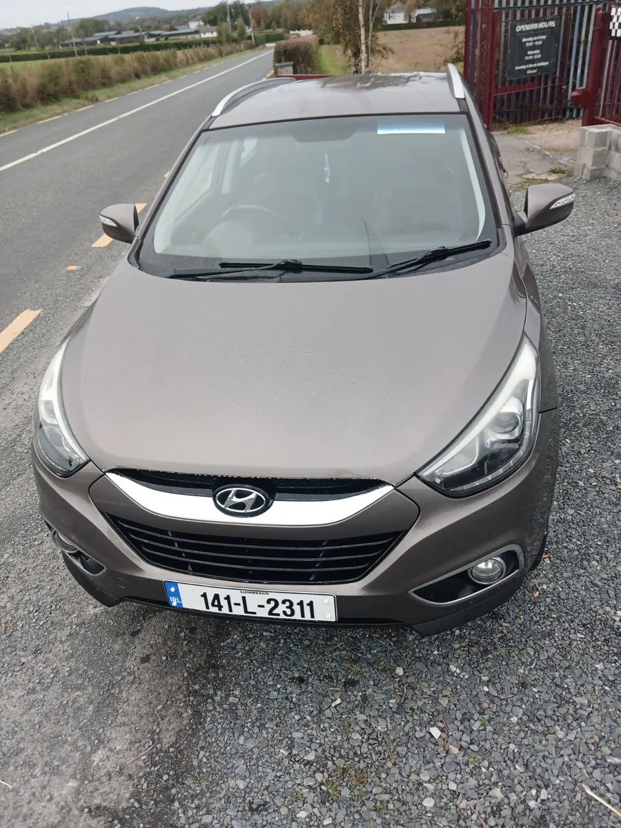 Image 2 of 23