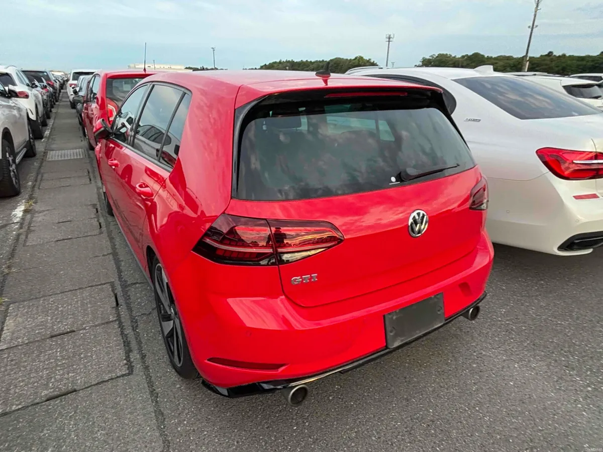 Image 2 of 8