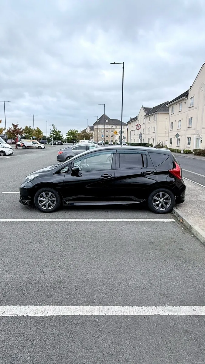 Image 4 of 12