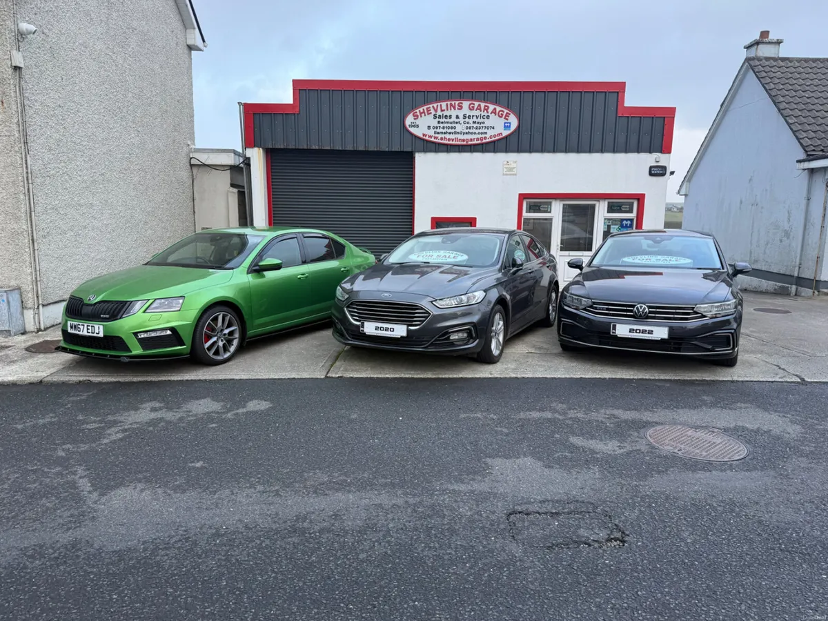 Image 3 of 28