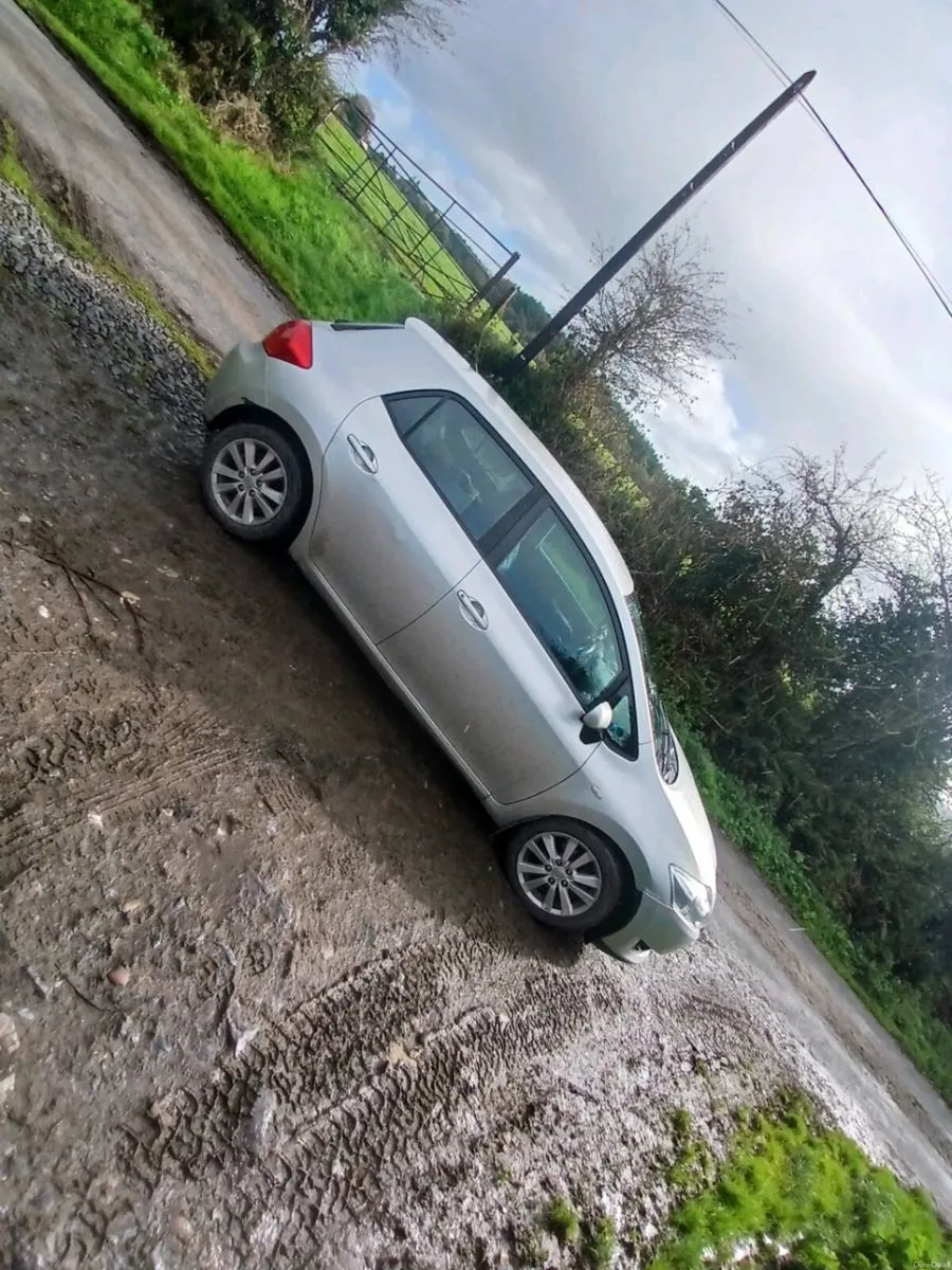 Image 1 of 6