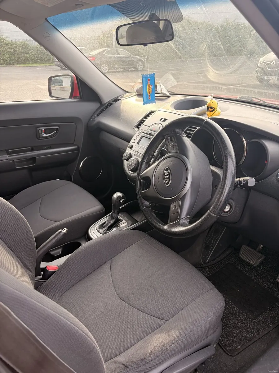 Image 4 of 8
