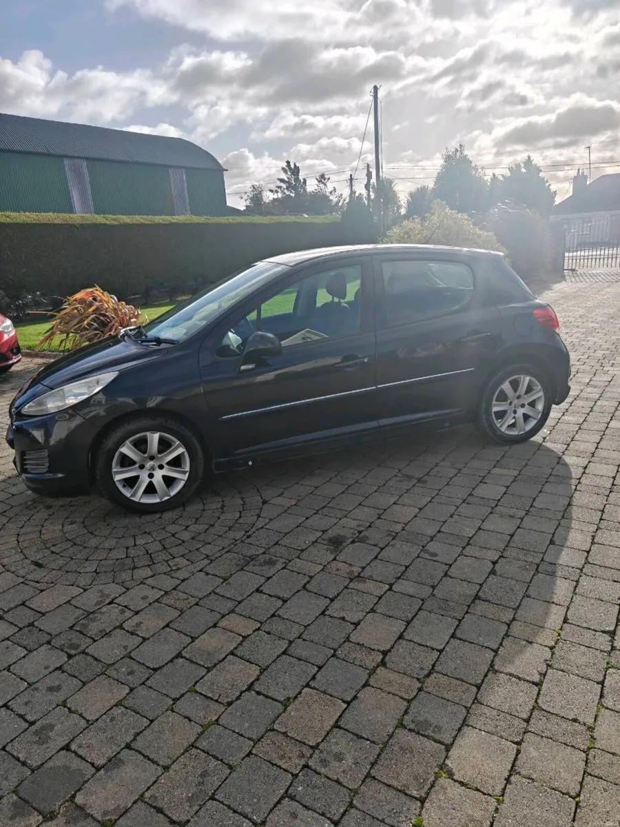 Image 1 of 10