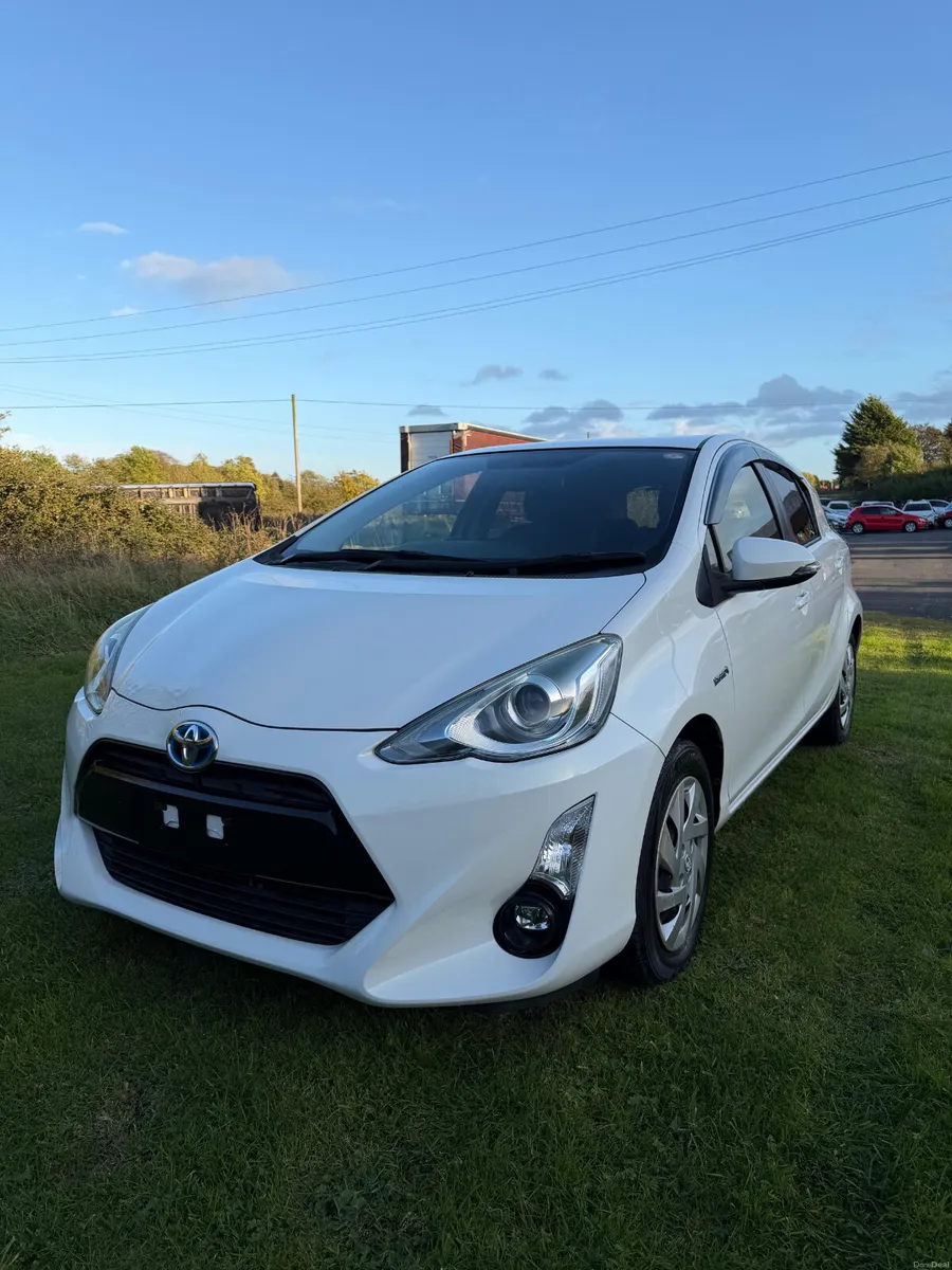 Image 2 of 30