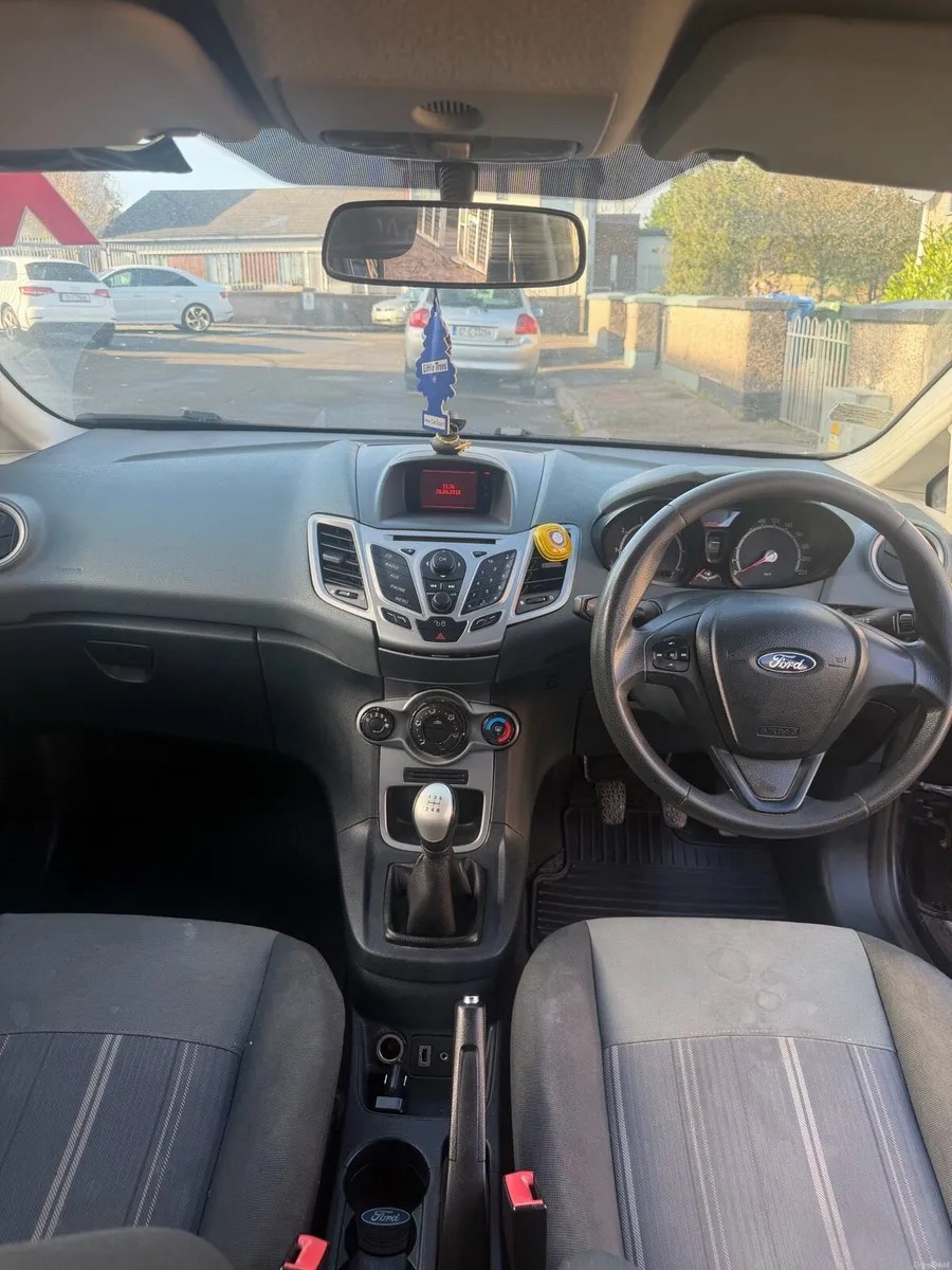 Image 4 of 8