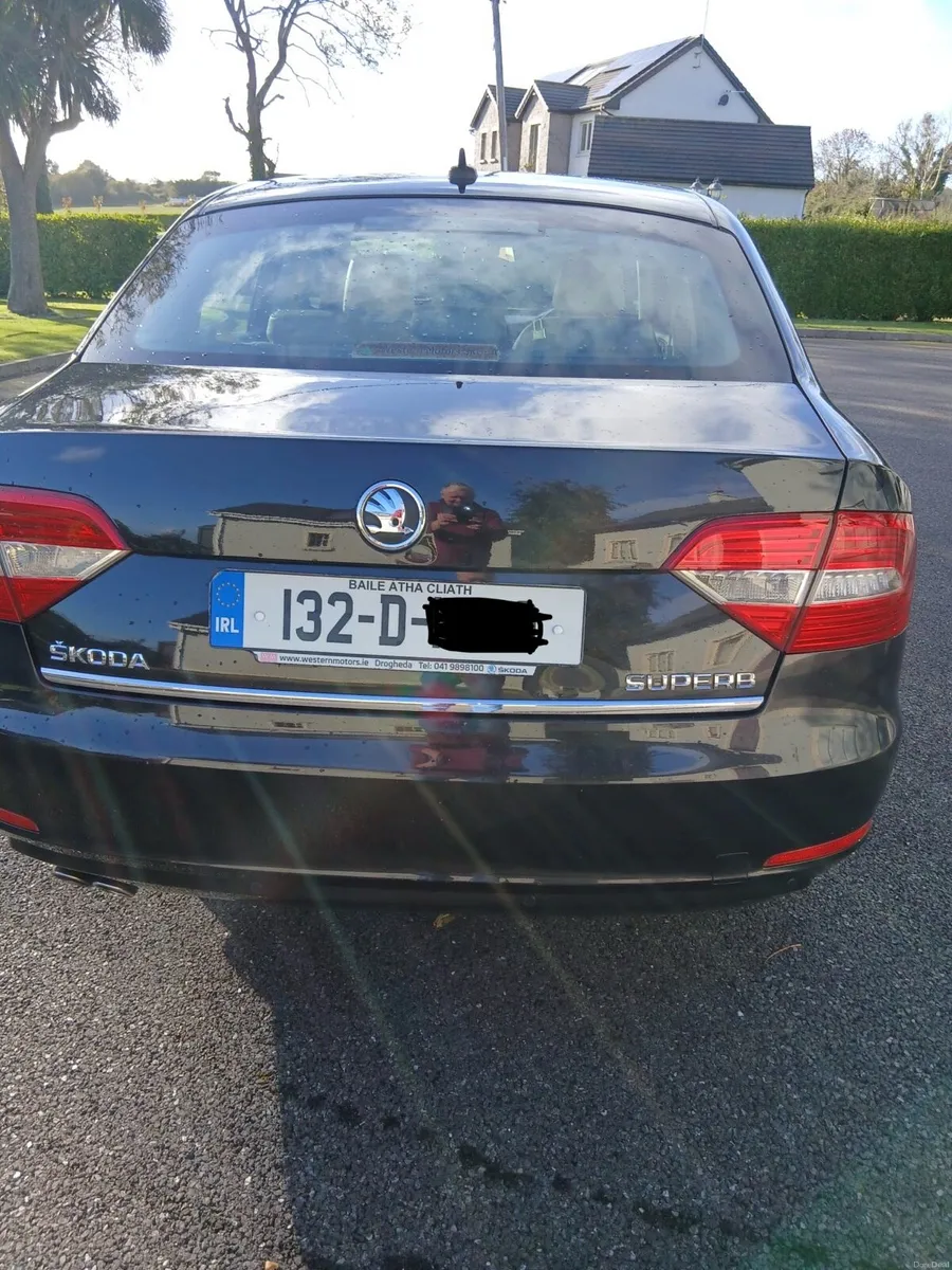 Image 4 of 8