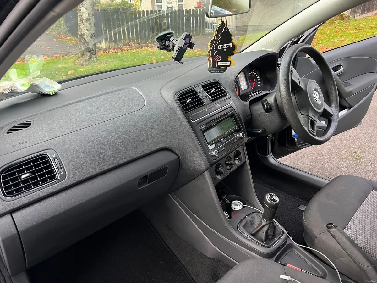 Image 4 of 6