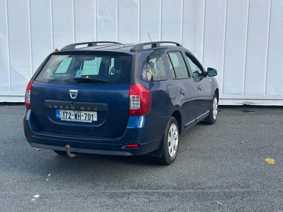 Image 4 of 7