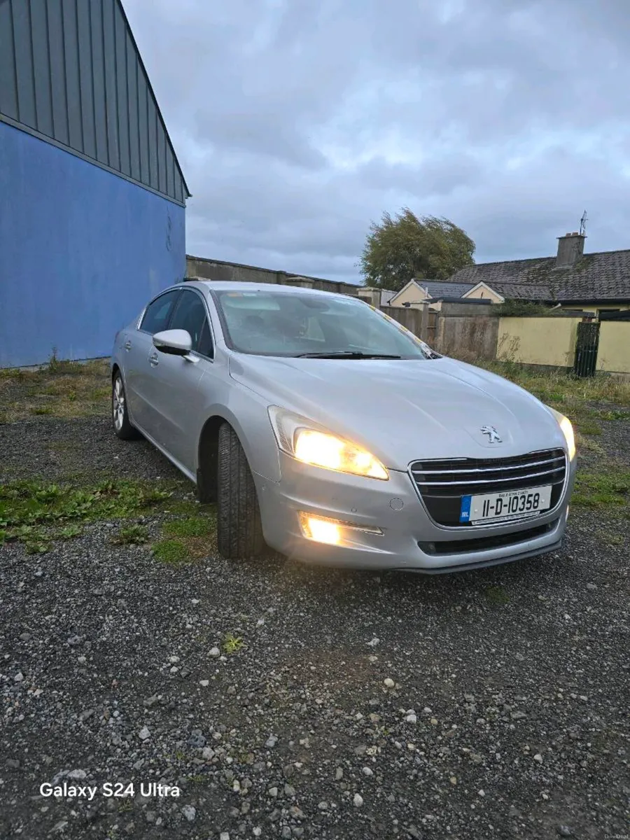 Image 2 of 8