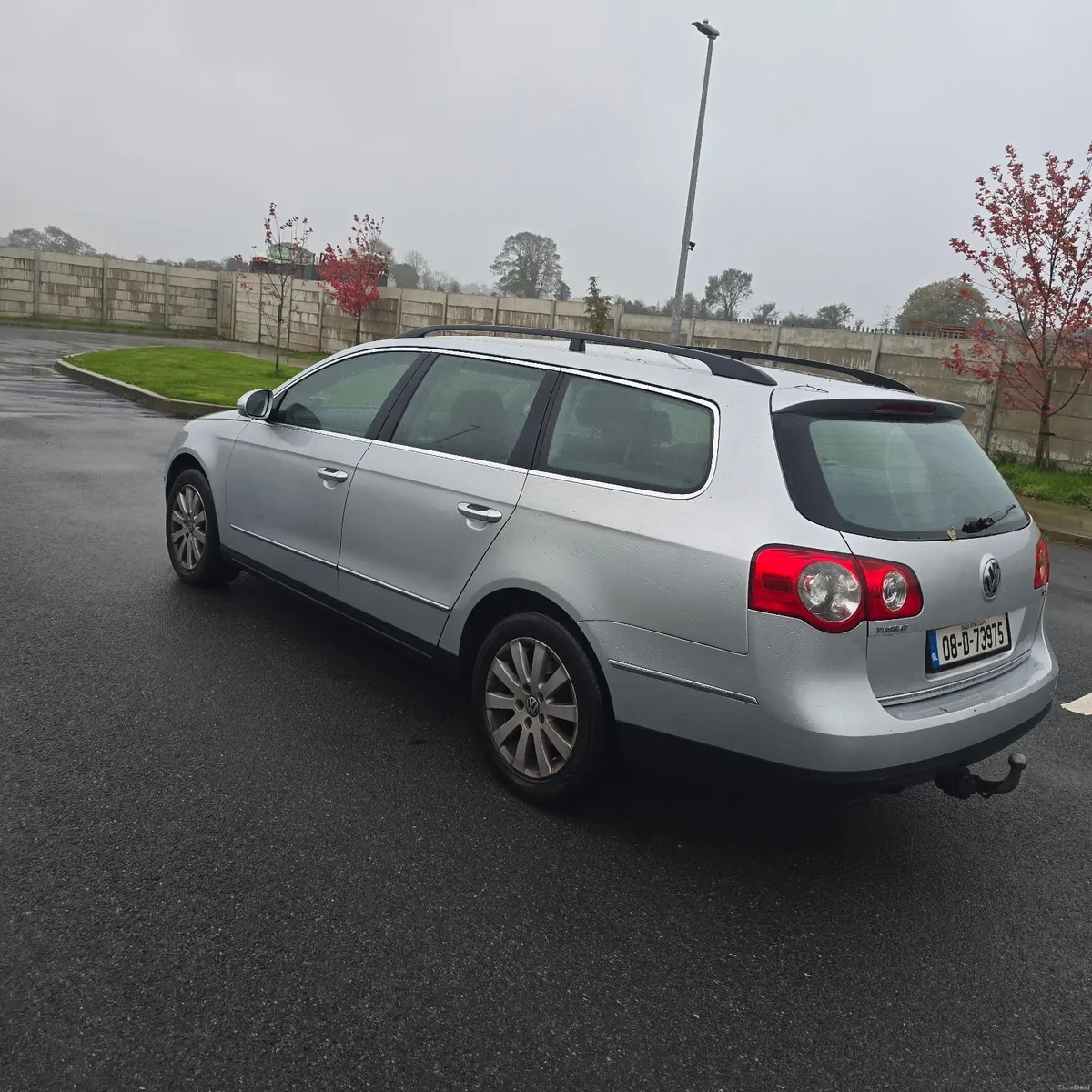 Image 2 of 6