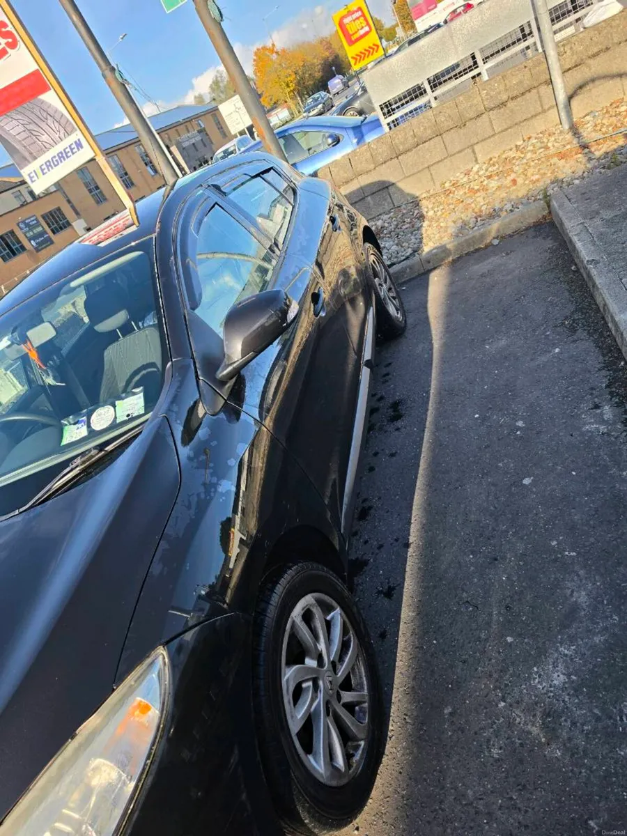 Image 2 of 10