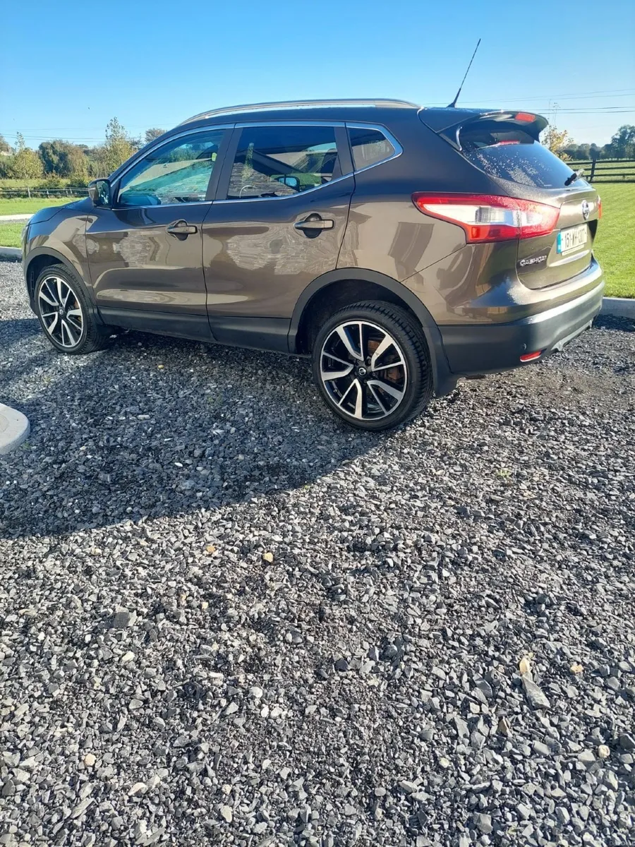 Image 1 of 11