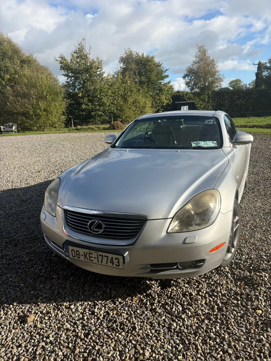 Image 2 of 18
