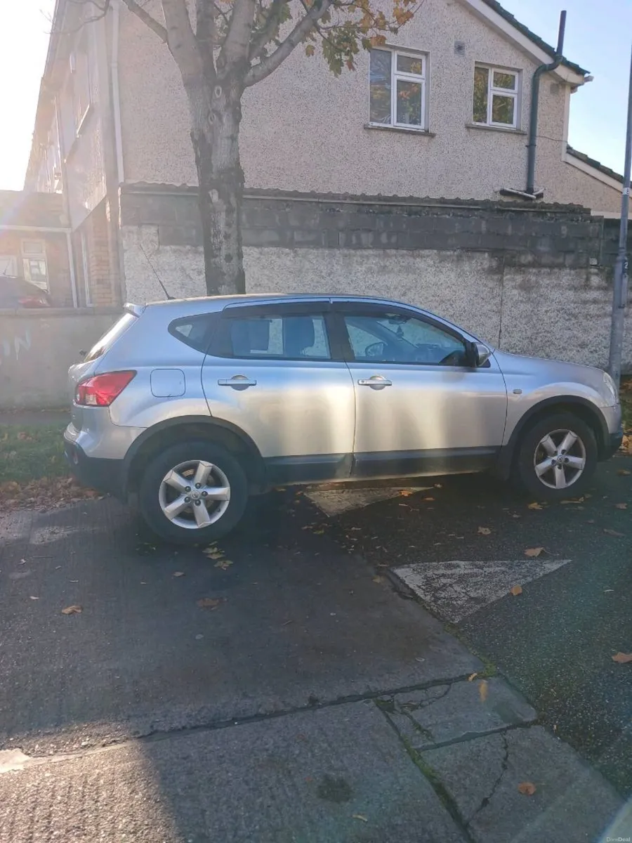 Image 2 of 4