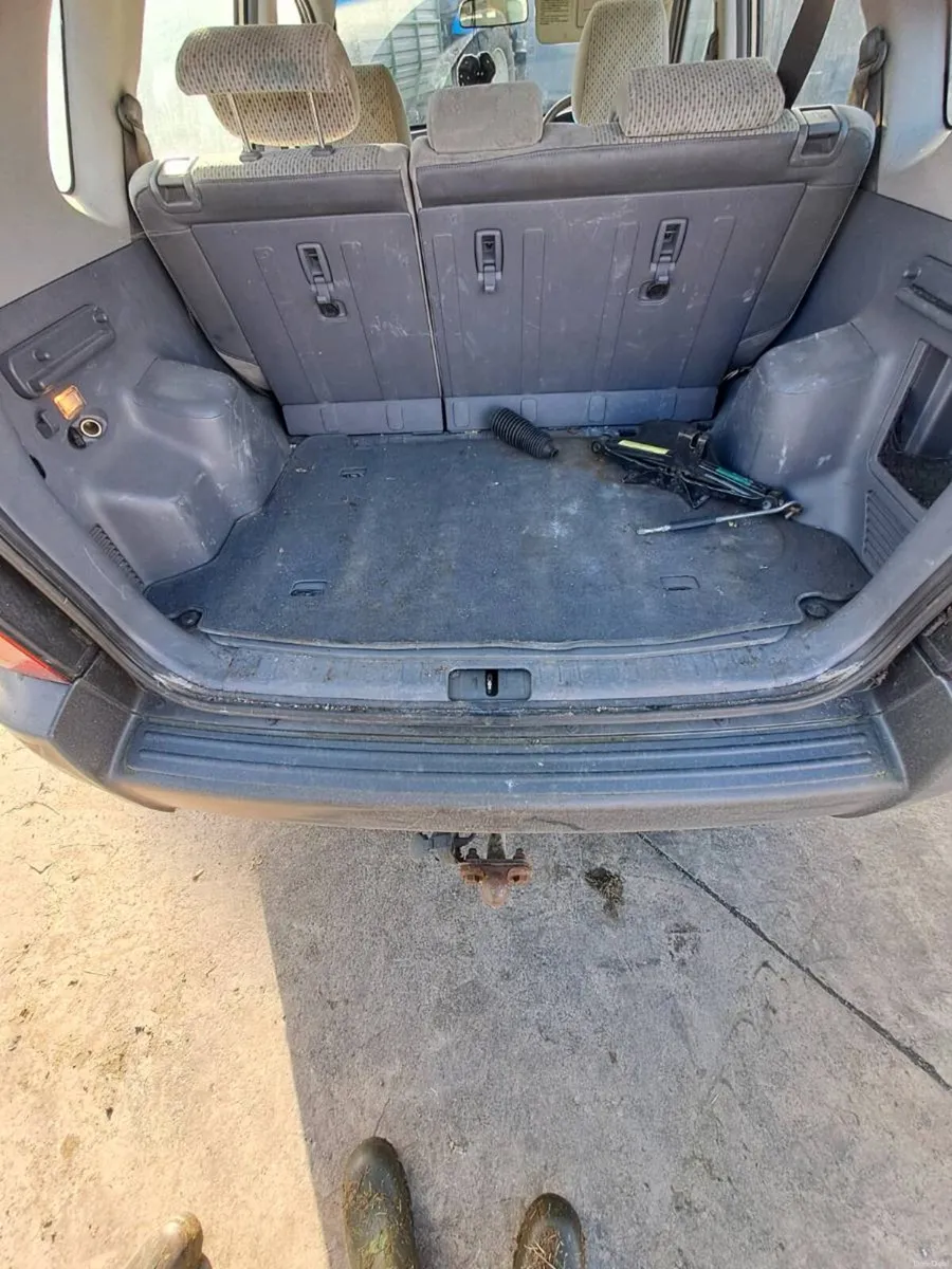 Image 4 of 5