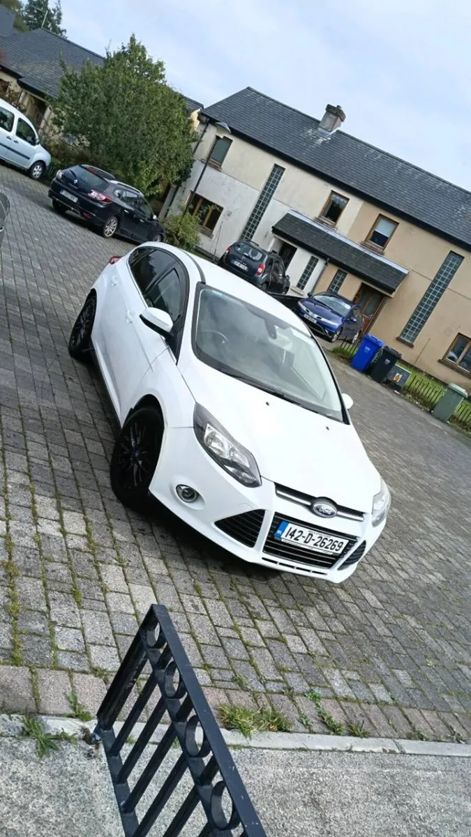 Image 1 of 6