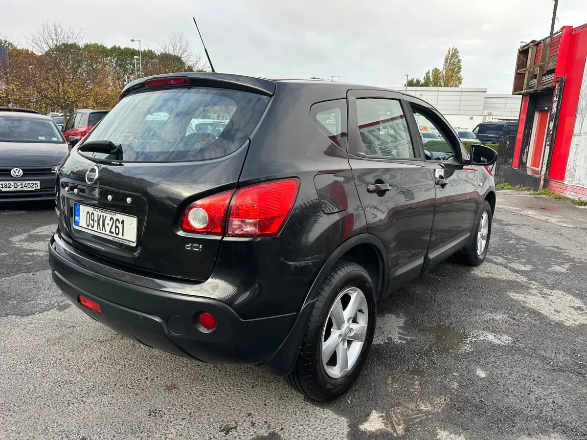 Image 4 of 30