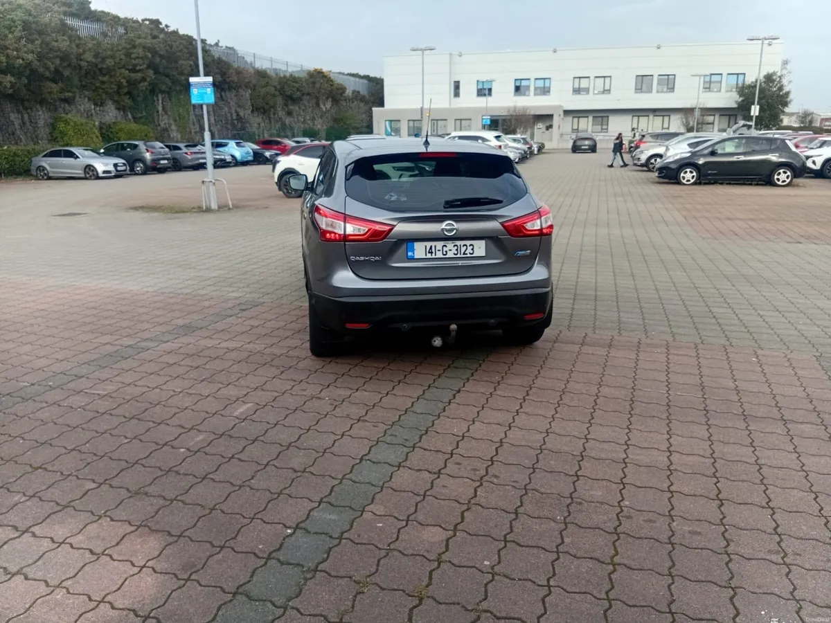 Image 4 of 10