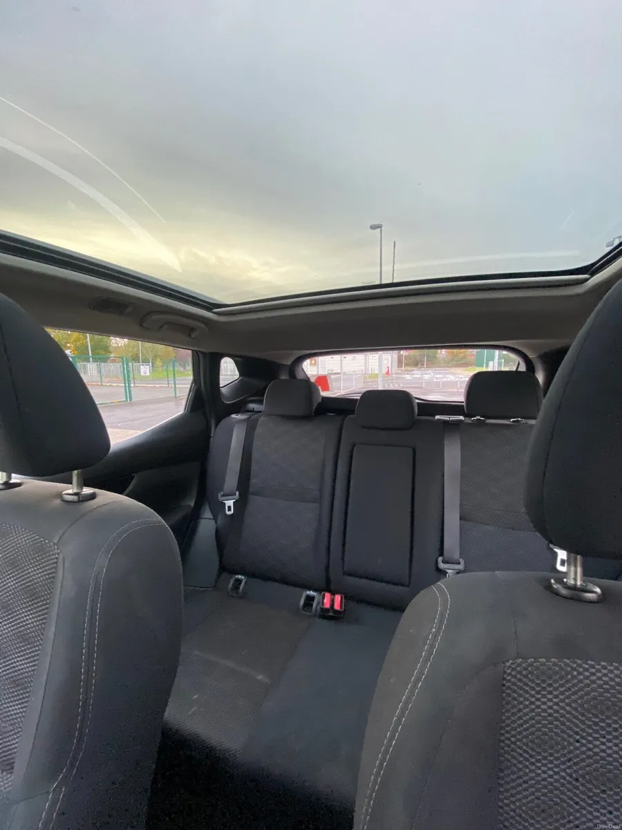 Image 4 of 8